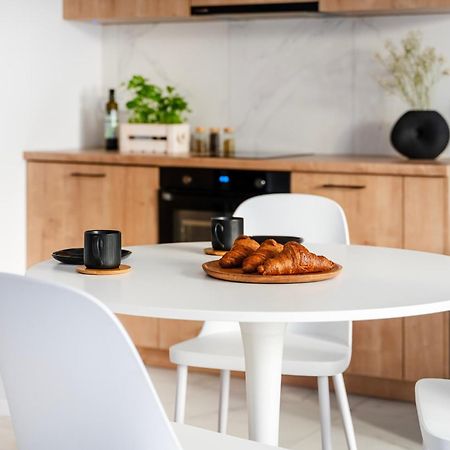 Apartamenty Fuzja - Komfortowe Mieszkania Blisko Centrum Lodzi Garaz Экстерьер фото