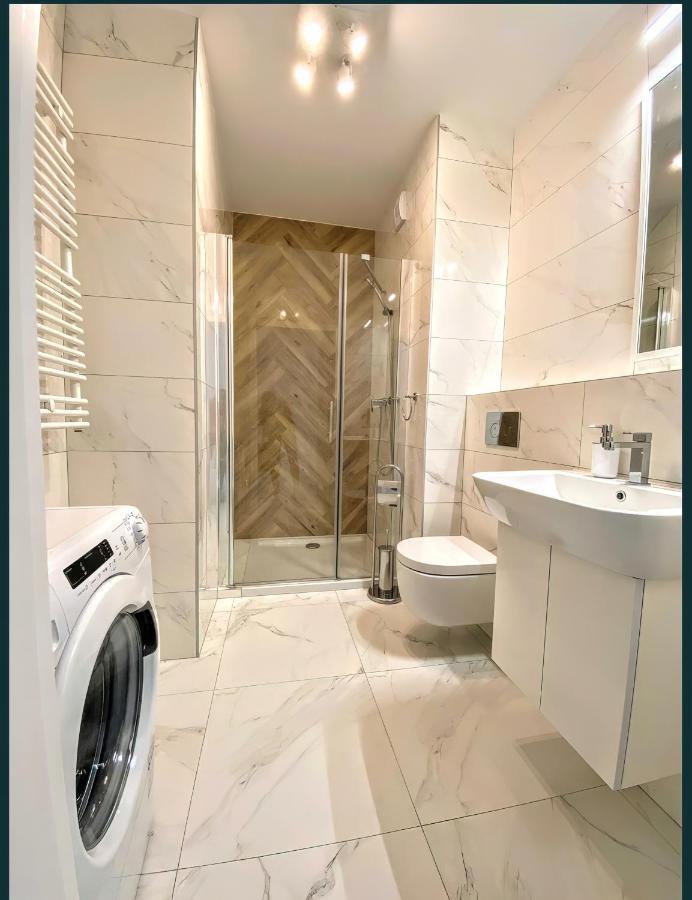 Apartamenty Fuzja - Komfortowe Mieszkania Blisko Centrum Lodzi Garaz Экстерьер фото